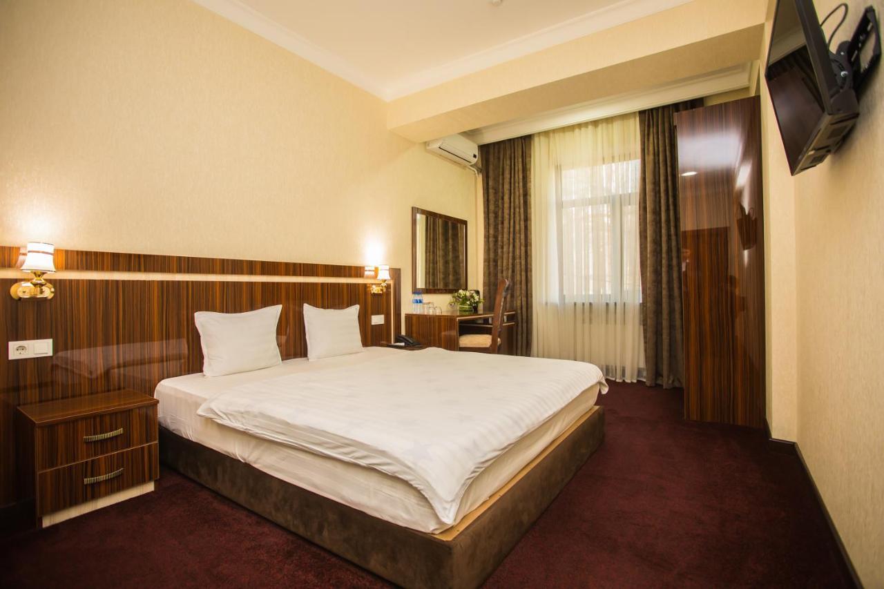 Hotel Grand Capital Tachkent Extérieur photo