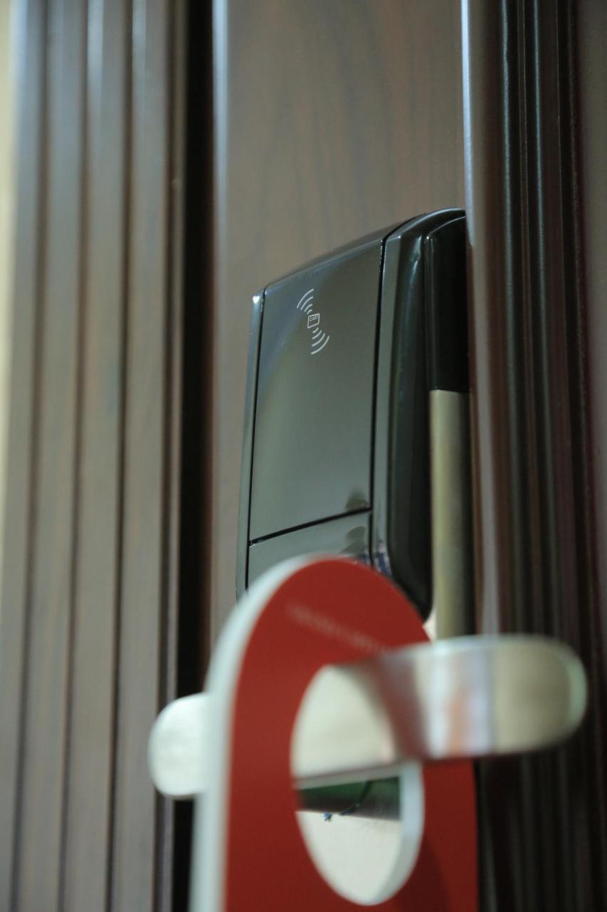 Hotel Grand Capital Tachkent Extérieur photo
