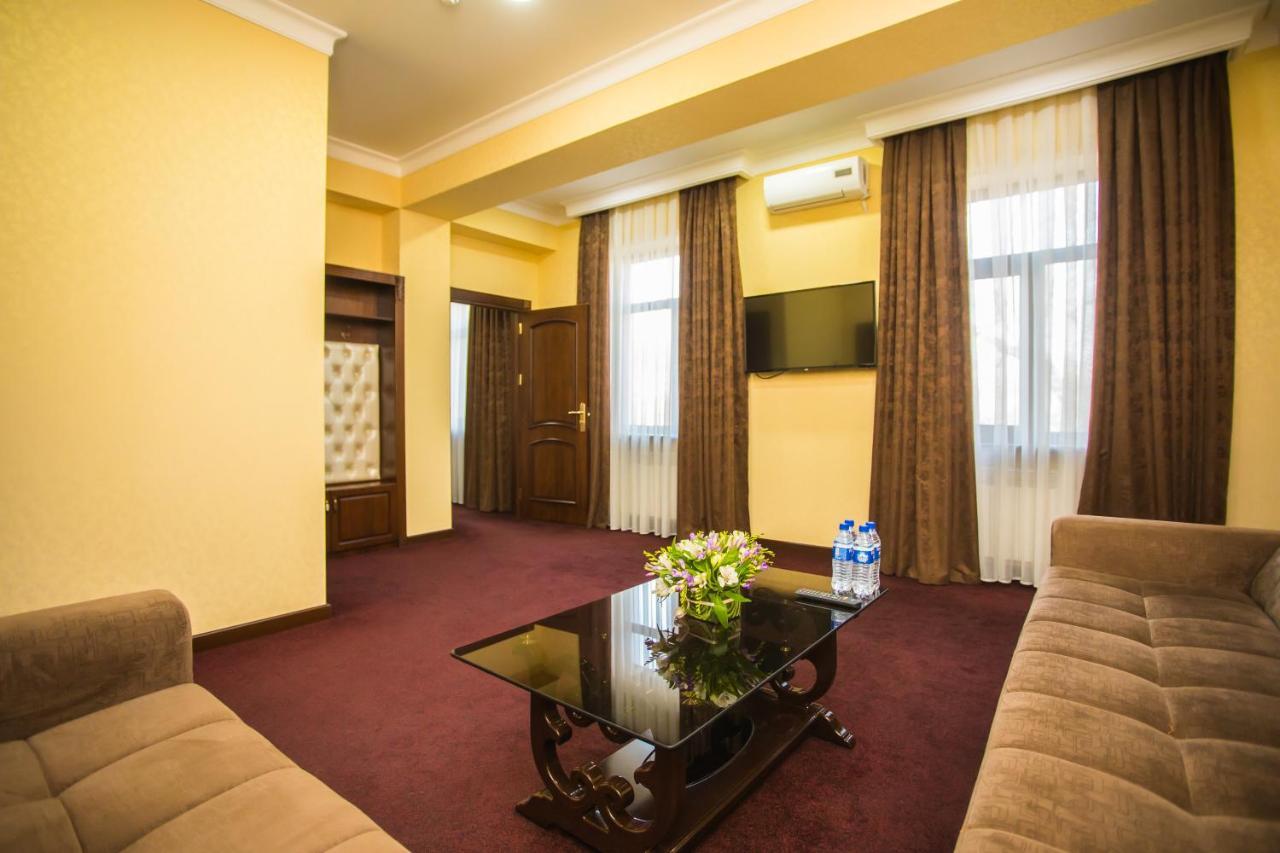Hotel Grand Capital Tachkent Extérieur photo